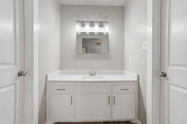 3105 NE Kingsbriar Cir, Lawton, OK 73507