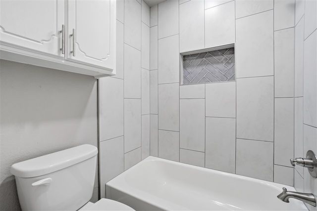 3105 NE Kingsbriar Cir, Lawton, OK 73507