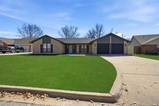3105 NE Kingsbriar Cir, Lawton, OK 73507