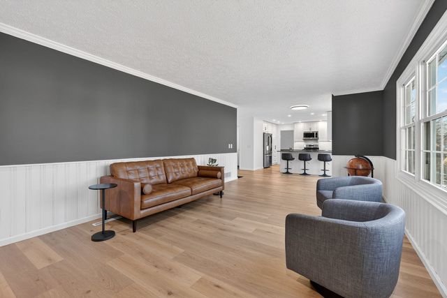 4820 Lindbergh Drive, Bettendorf, IA 52722