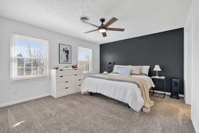 4820 Lindbergh Drive, Bettendorf, IA 52722