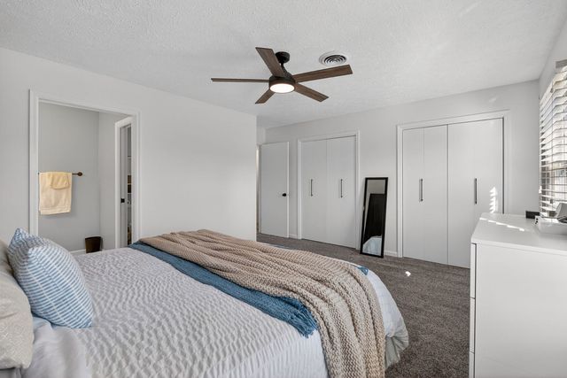 4820 Lindbergh Drive, Bettendorf, IA 52722