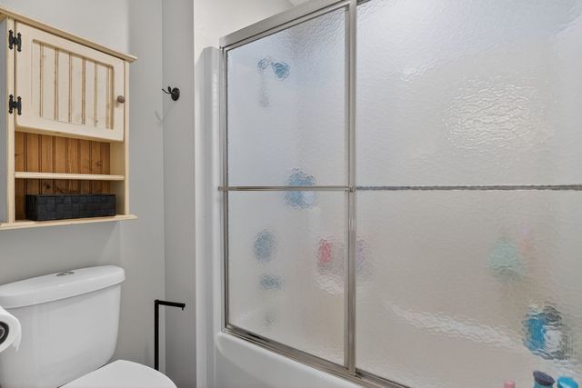 4820 Lindbergh Drive, Bettendorf, IA 52722