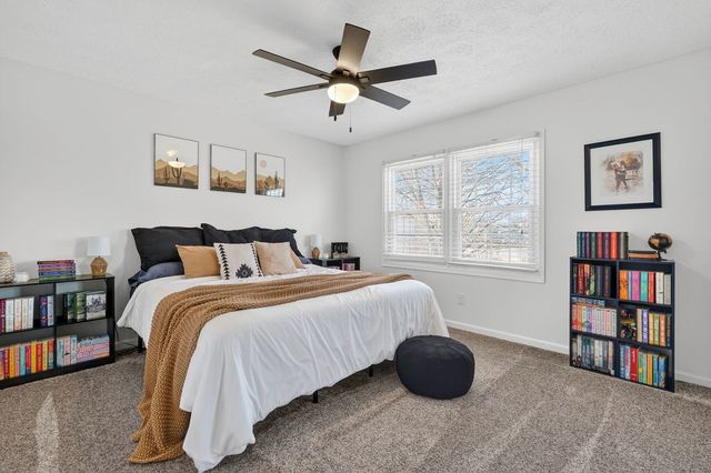 4820 Lindbergh Drive, Bettendorf, IA 52722