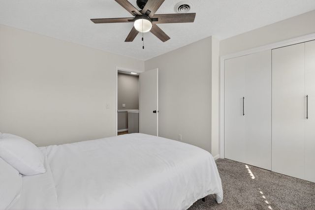 4820 Lindbergh Drive, Bettendorf, IA 52722