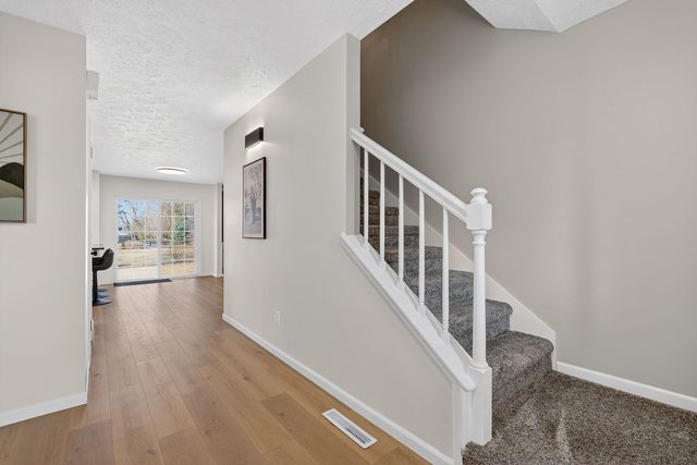 4820 Lindbergh Drive, Bettendorf, IA 52722