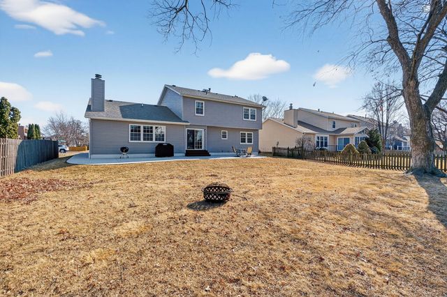 4820 Lindbergh Drive, Bettendorf, IA 52722