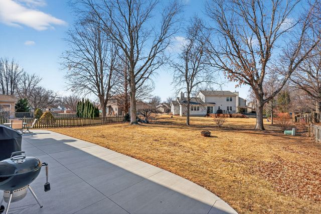 4820 Lindbergh Drive, Bettendorf, IA 52722