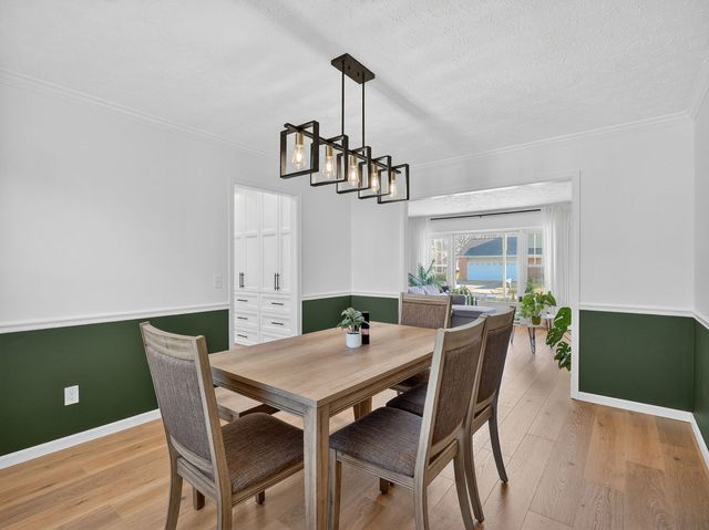 4820 Lindbergh Drive, Bettendorf, IA 52722