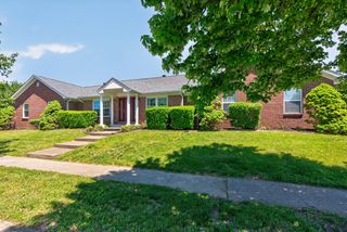 2181 Palomar Trace Drive, Lexington, KY 40513
