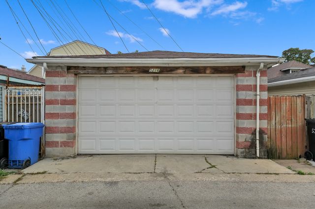5216 S Artesian Avenue, Chicago, IL 60632
