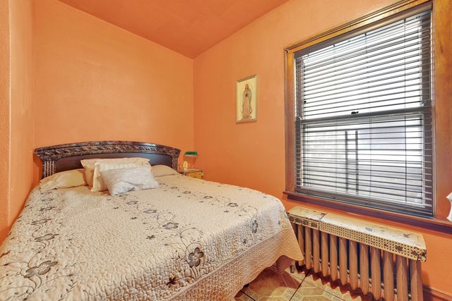 5216 S Artesian Avenue, Chicago, IL 60632