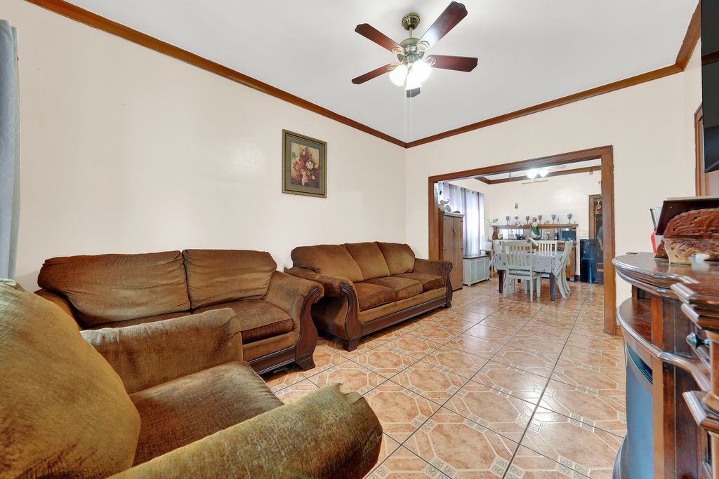 5216 S Artesian Avenue, Chicago, IL 60632 — photo 2