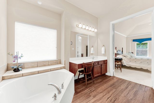 5724 New Castle Drive, Richardson, TX 75082