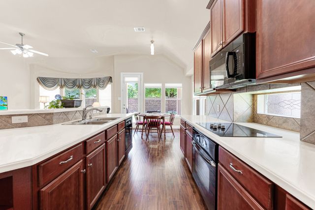 5724 New Castle Drive, Richardson, TX 75082