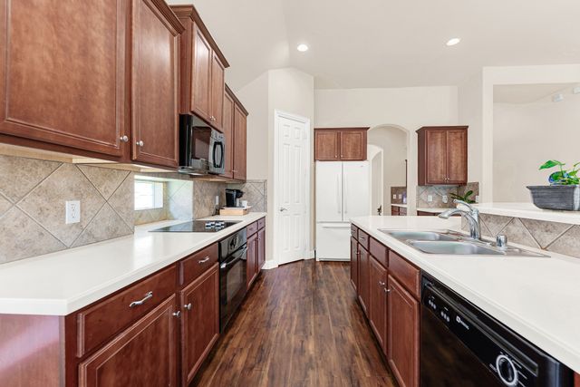 5724 New Castle Drive, Richardson, TX 75082