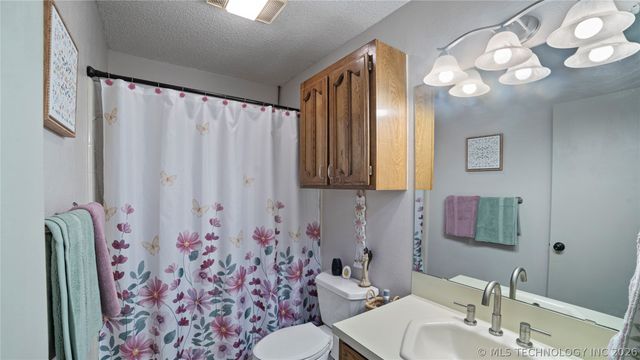 9901 N 107th East Avenue, Owasso, OK 74055