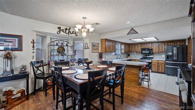 9901 N 107th East Avenue, Owasso, OK 74055