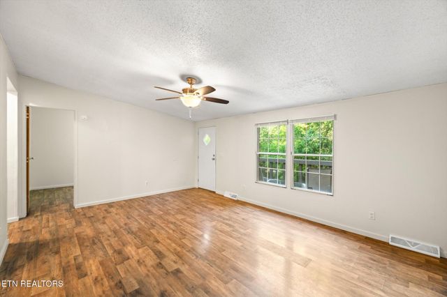 1032 County Road 110, Athens, TN 37303