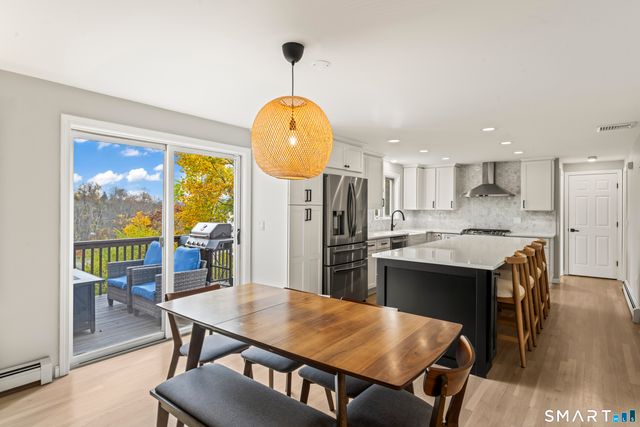 15 Berkshire Drive, Brookfield, CT 06804