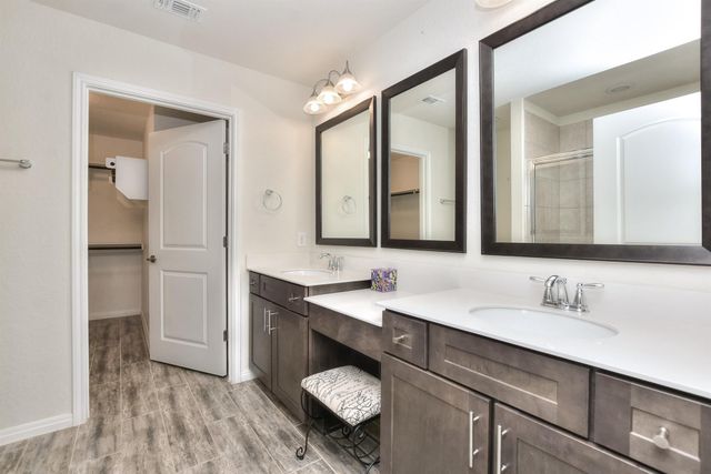 220 Comal LN, Georgetown, TX 78633