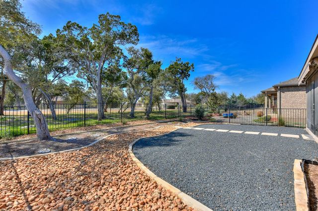 220 Comal LN, Georgetown, TX 78633