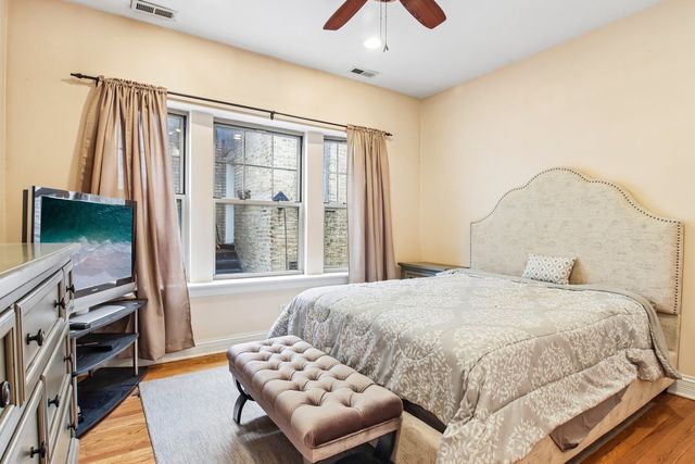1623 W North Shore Avenue 3, Chicago, IL 60626