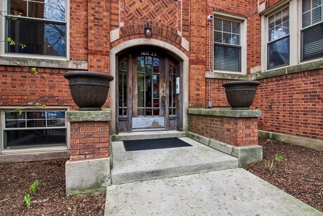 1623 W North Shore Avenue 3, Chicago, IL 60626
