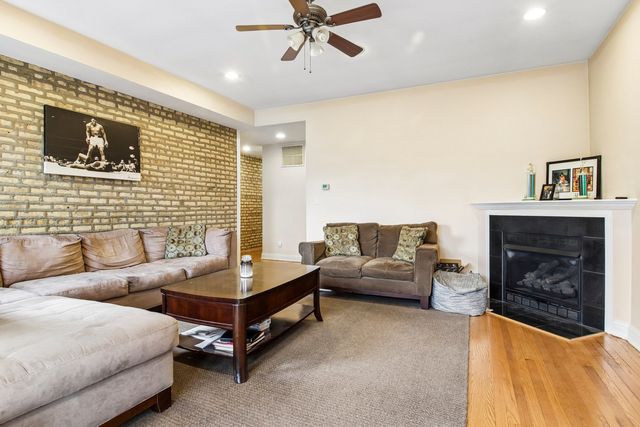 1623 W North Shore Avenue 3, Chicago, IL 60626