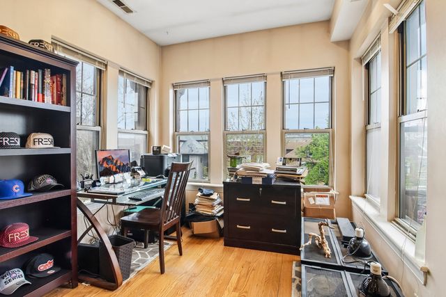 1623 W North Shore Avenue 3, Chicago, IL 60626