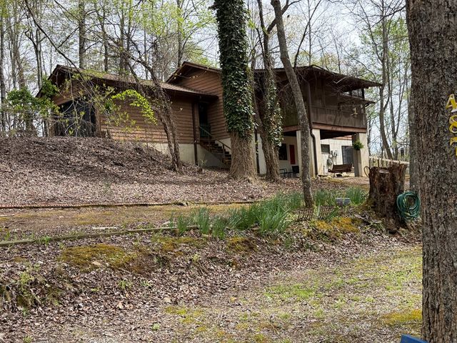 487 Wikle Road, Hayesville, NC 28904