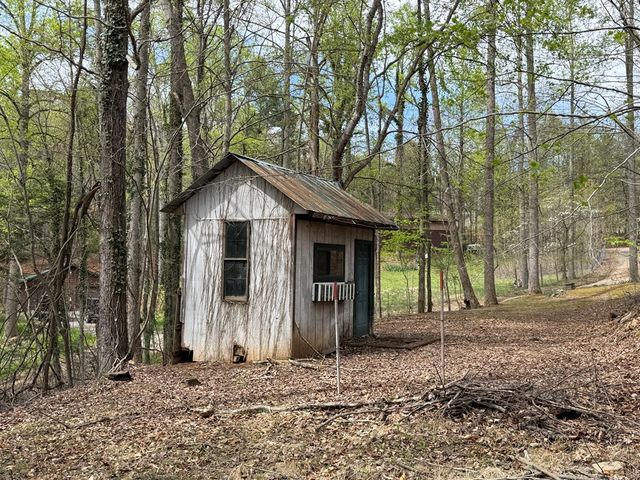 487 Wikle Road, Hayesville, NC 28904