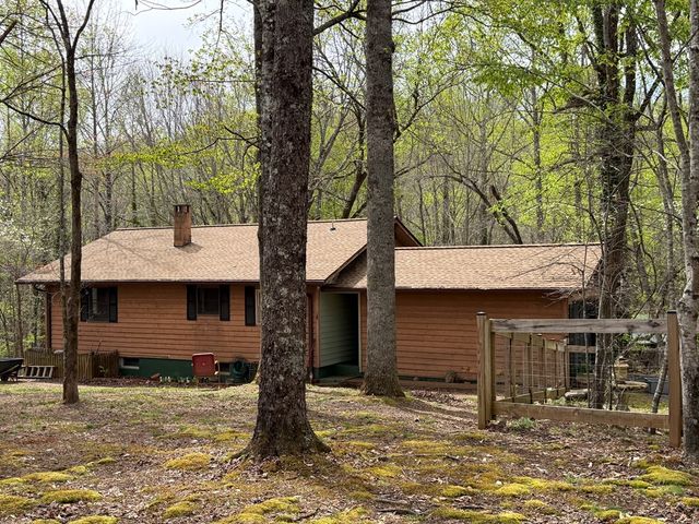 487 Wikle Road, Hayesville, NC 28904
