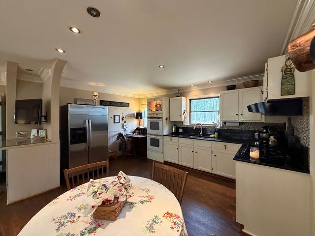 487 Wikle Road, Hayesville, NC 28904