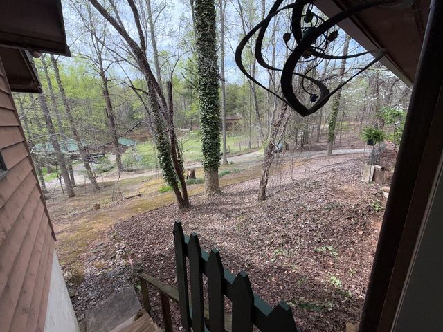 487 Wikle Road, Hayesville, NC 28904