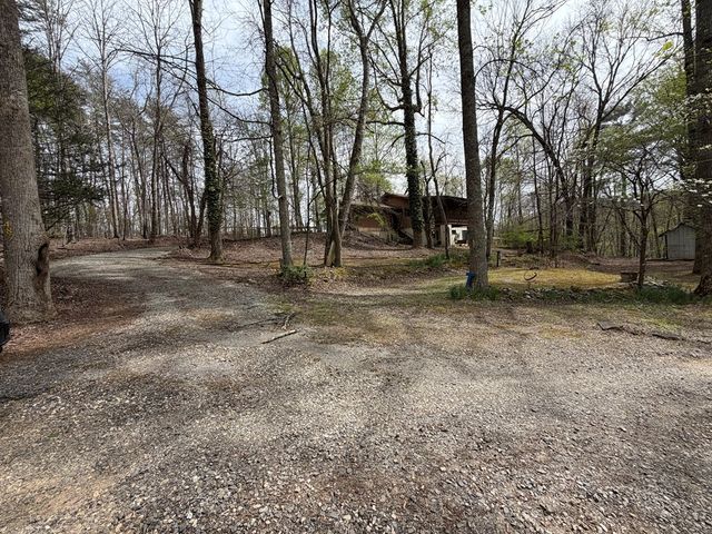 487 Wikle Road, Hayesville, NC 28904