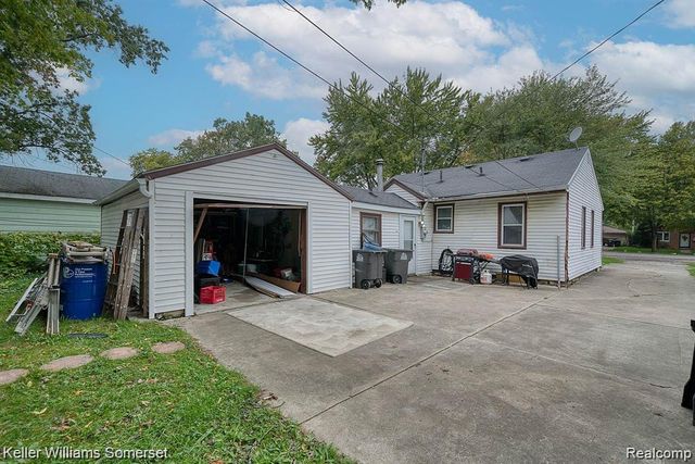 23733 Champaign Street, Taylor, MI 48180