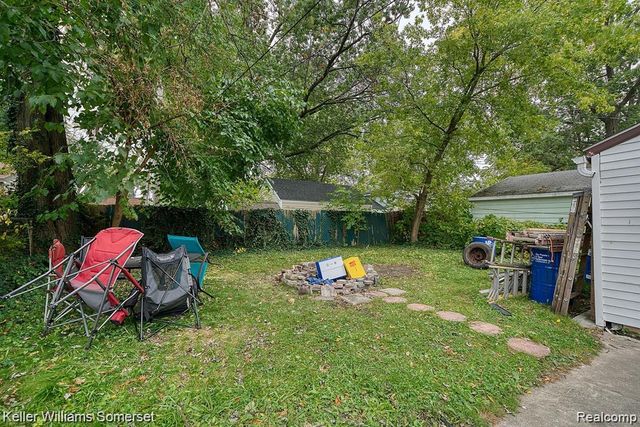 23733 Champaign Street, Taylor, MI 48180