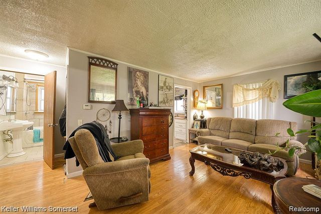 23733 Champaign Street, Taylor, MI 48180