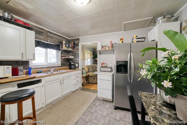 23733 Champaign Street, Taylor, MI 48180