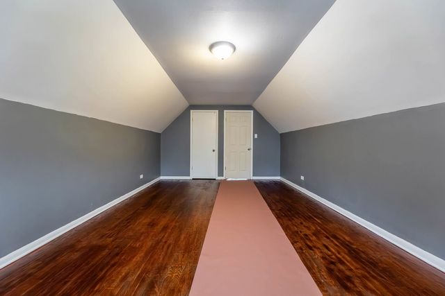 6519 S Oakley Avenue, Chicago, IL 60636