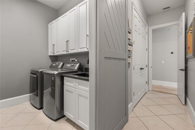 11015 HAWKSHEAD COURT, Windermere, FL 34786