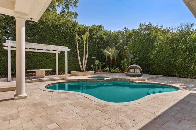 11015 HAWKSHEAD COURT, Windermere, FL 34786