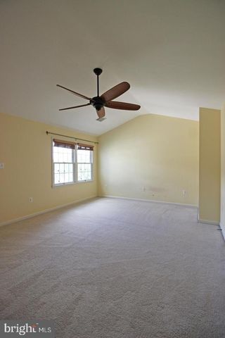11799 VALLEY RIDGE CIR, Fairfax, VA 22033