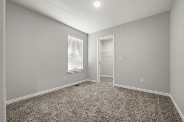 829 S Parkside Circle, Nixa, MO 65714