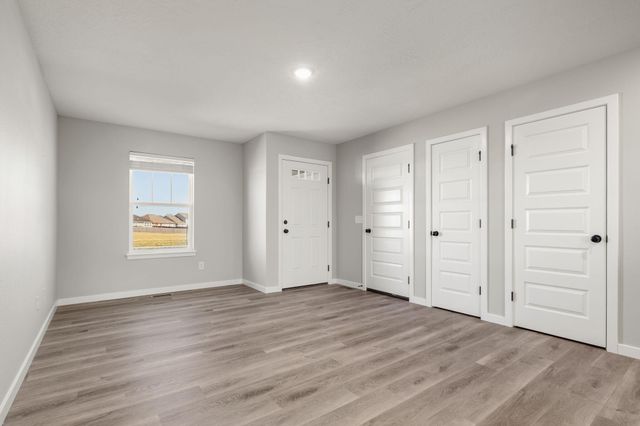 829 S Parkside Circle, Nixa, MO 65714