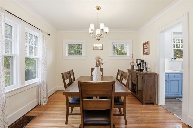 11 Golf Avenue, Pittsford, NY 14534