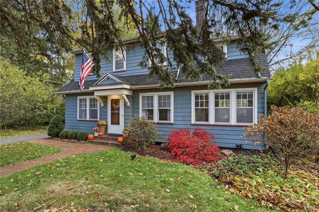 11 Golf Avenue, Pittsford, NY 14534