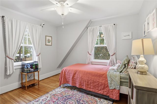 11 Golf Avenue, Pittsford, NY 14534