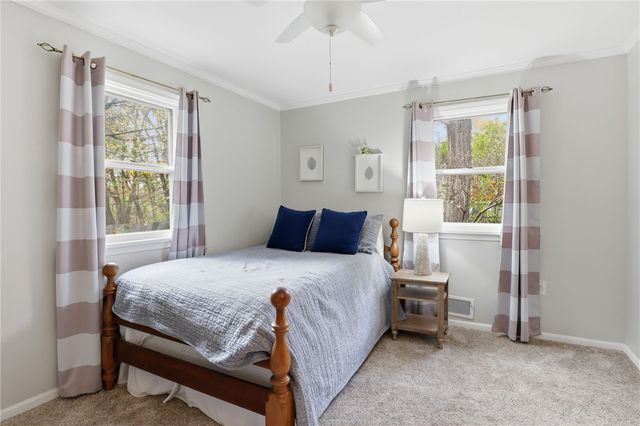 11 Golf Avenue, Pittsford, NY 14534